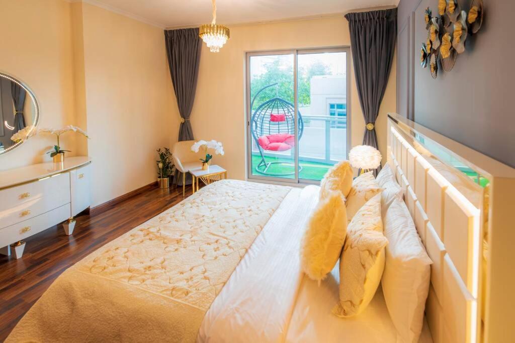 First Class 2Br With Full Burj Khalifa And Fountain View Dubai Eksteriør bilde