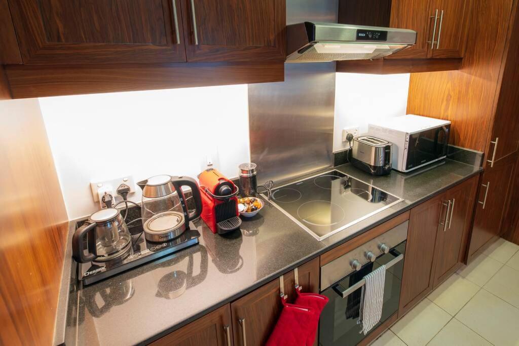 First Class 2Br With Full Burj Khalifa And Fountain View Dubai Eksteriør bilde